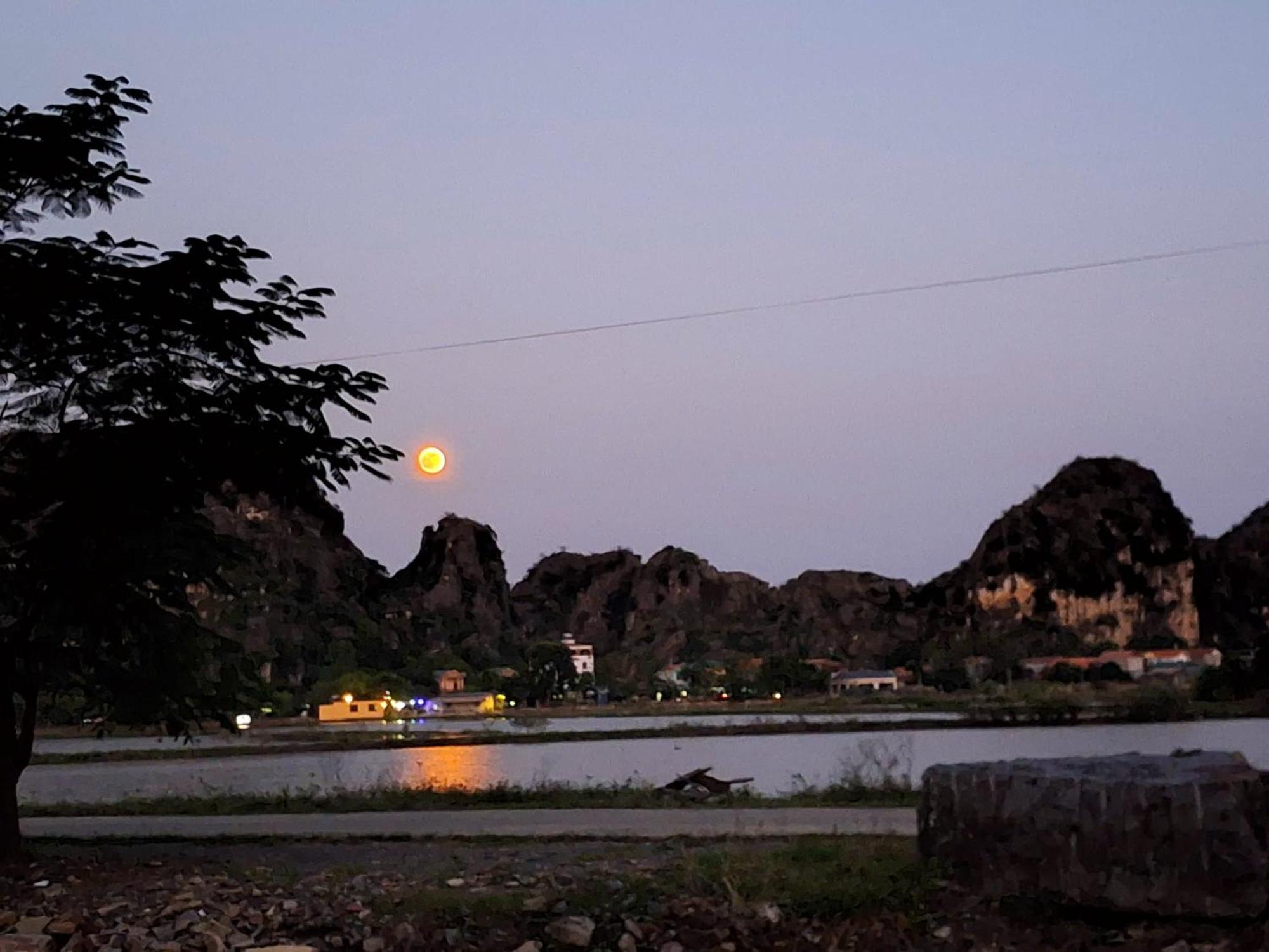 Tam Coc Moutainside Homestay นิญบิ่ญ ภายนอก รูปภาพ